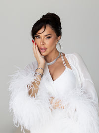 Cape with the feathers