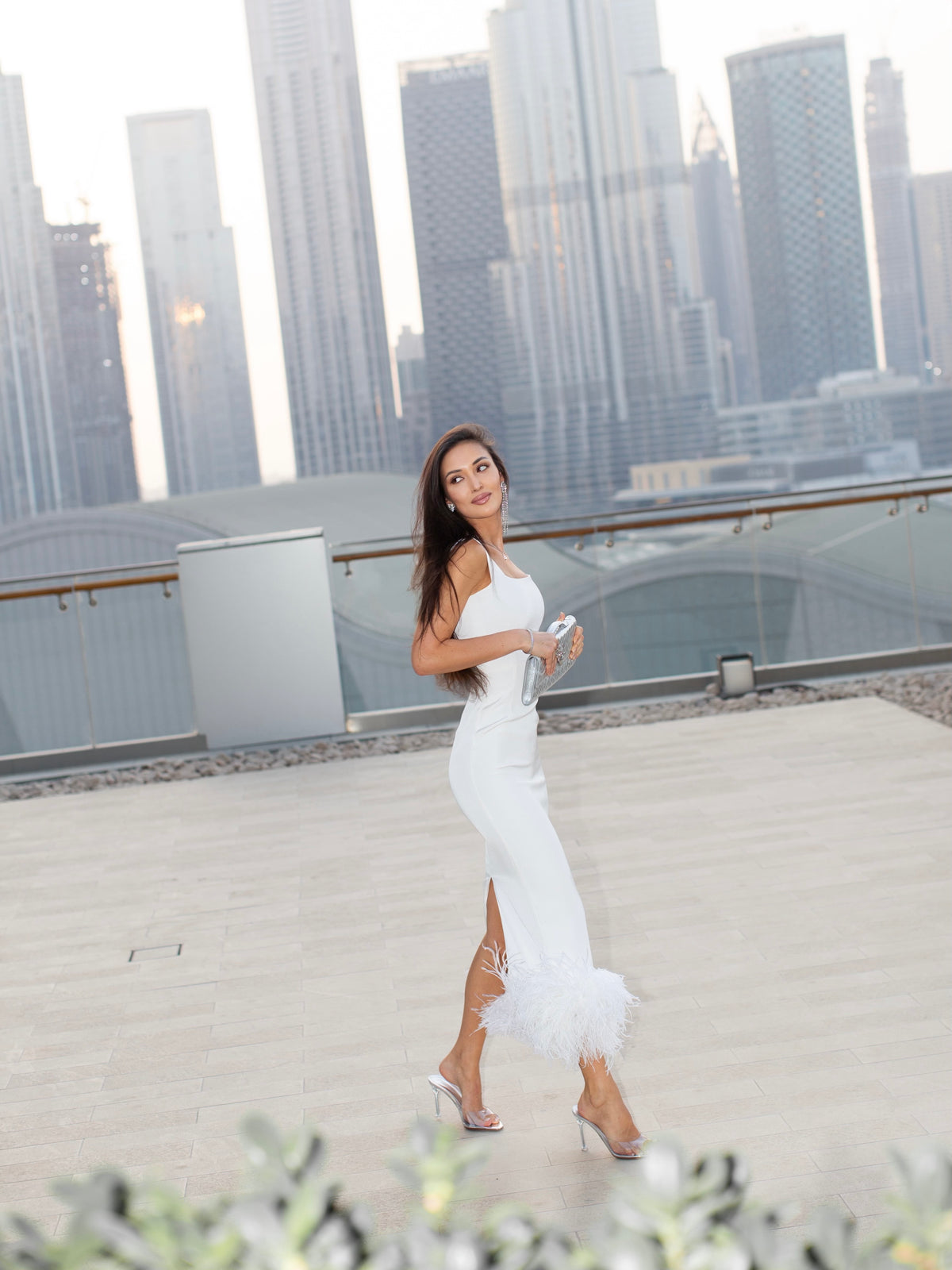 White midi dress with the feathers
